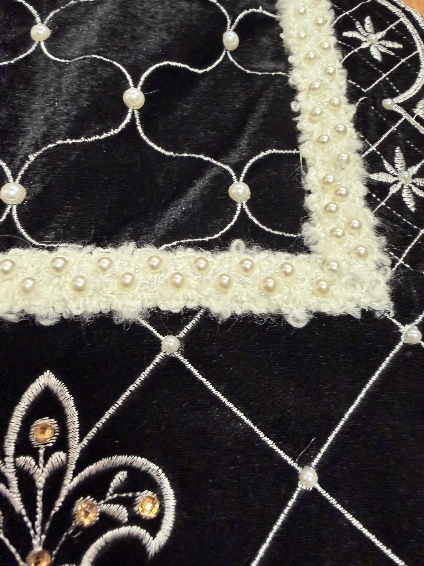 Pre-Order 2026- Black & White Velvet Pearl Collection Table Runner